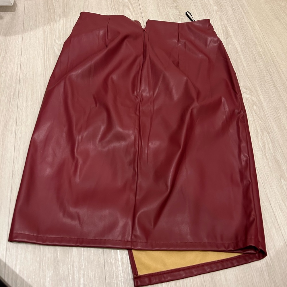 Kate Kasin (NWT) Women’s Faux Leather Red Pencil Skirt - Picture 5 of 8